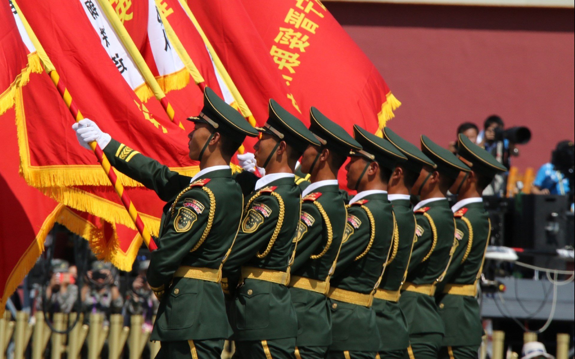 2026 欧足联最佳球员候选名单：谁能打破梅罗时代的长期垄断？，梅罗无缘!欧足联年度最佳球员候选出炉